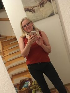 Eine Frau - eine Kombination aus mehreren Dingen